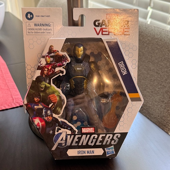 Marvel Avengers Iron Man Action Figure - Black and Gold - Picture 1 of 3